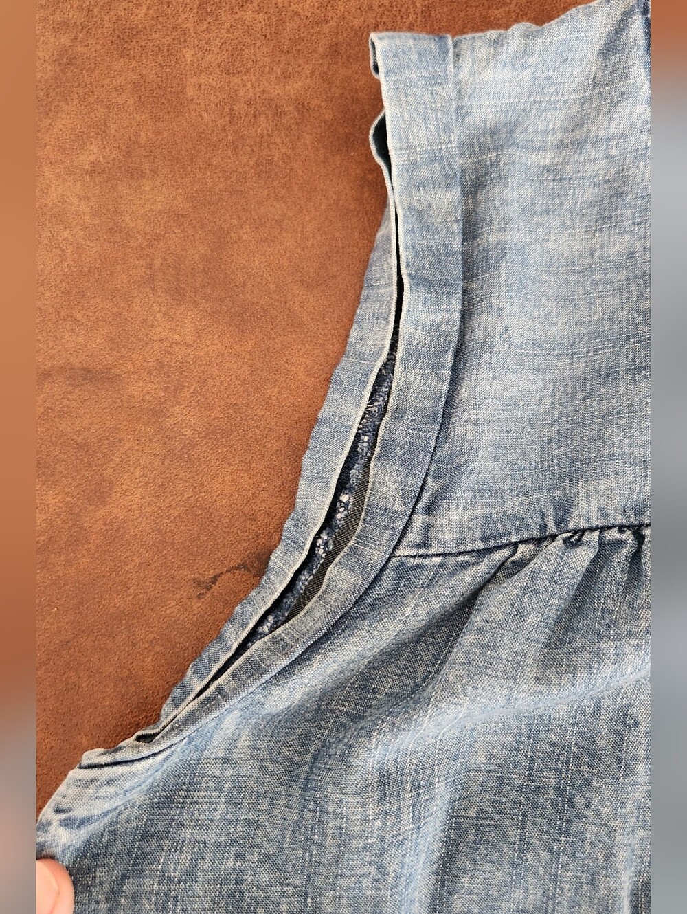 LOFT Sleeveless Chambray Tunic - Picture 5 of 7